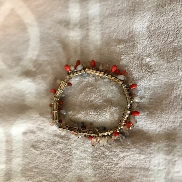 Elegant Multi-Color Beaded Bracelet - Picture 3 of 3
